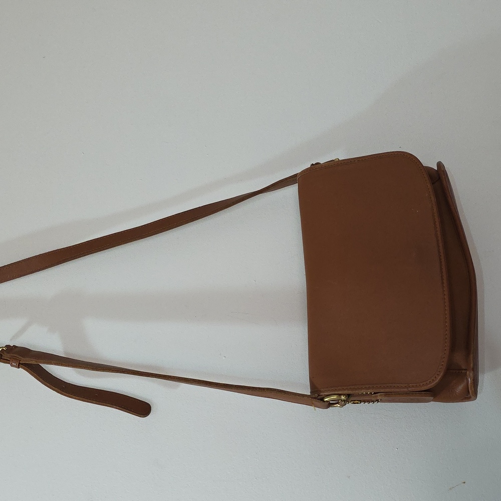 Coach Brown Leather Crossbody Bag with Gold Hardware - Picture 2 of 12